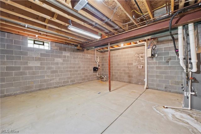 5317 Middlebury Court, Sheffield Village, OH 44054