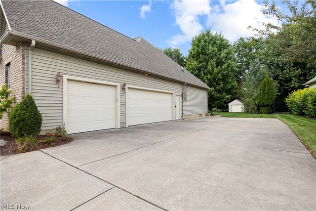5317 Middlebury Court, Sheffield Village, OH 44054