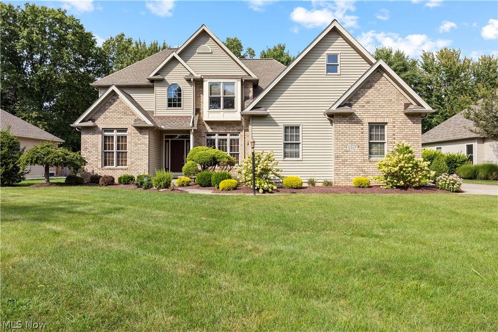 5317 Middlebury Court, Sheffield Village, OH 44054
