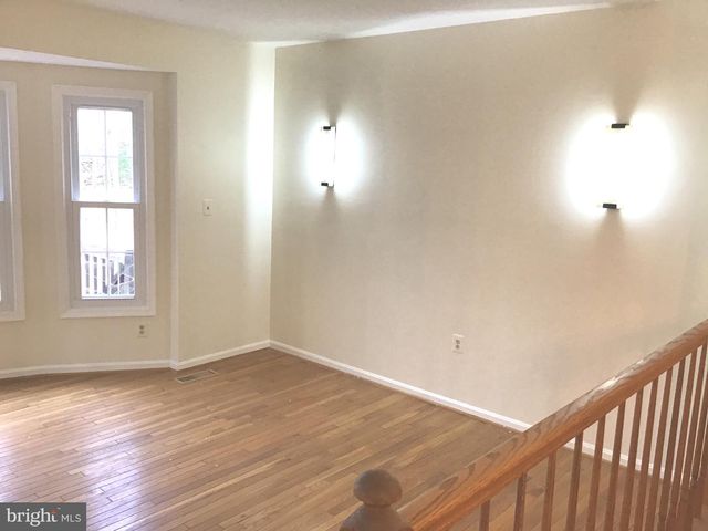 9354 MCCARTHY WOODS CT, Burke, VA 22015