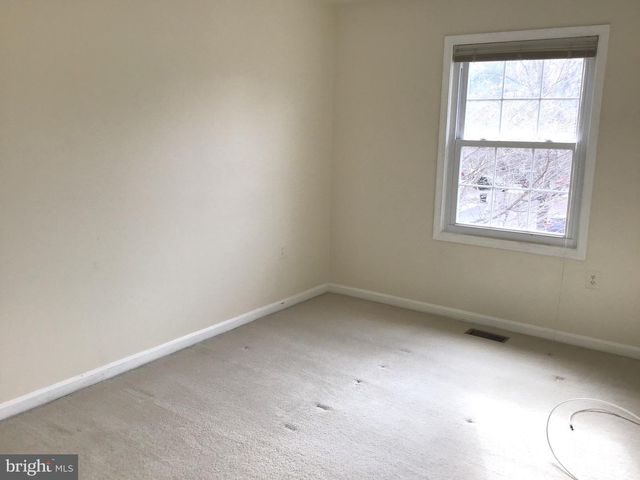 9354 MCCARTHY WOODS CT, Burke, VA 22015