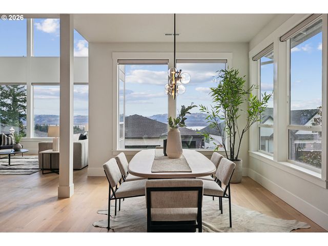 1757 N COLUMBIA RIDGE Way, Washougal, WA 98671