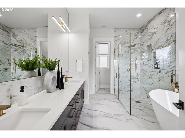 1757 N COLUMBIA RIDGE Way, Washougal, WA 98671