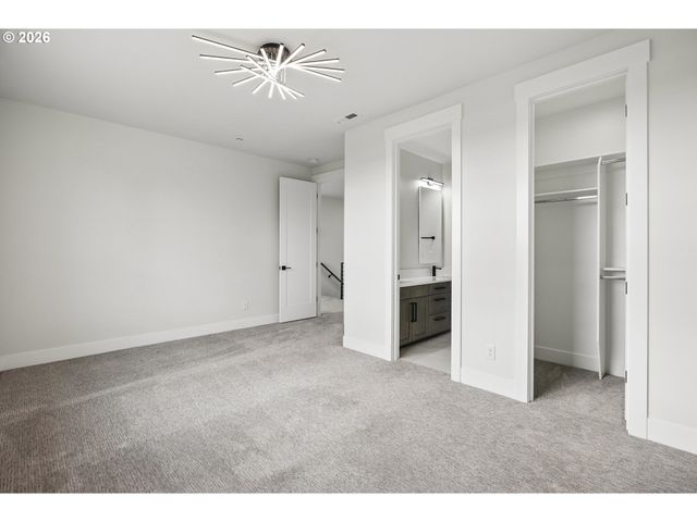 1757 N COLUMBIA RIDGE Way, Washougal, WA 98671