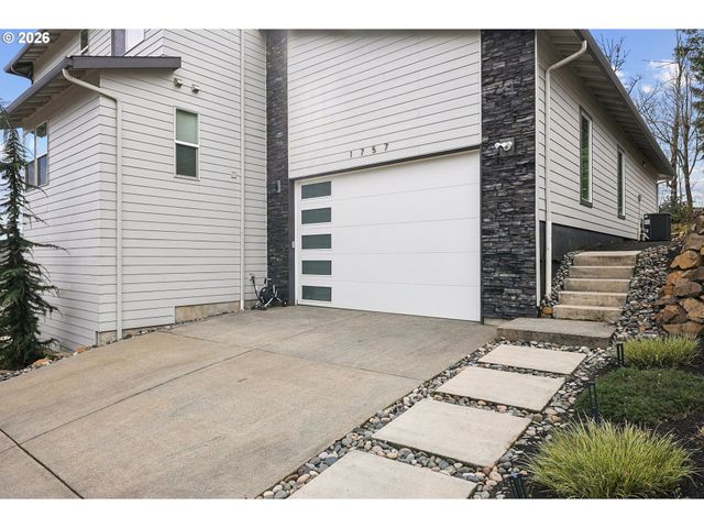 1757 N COLUMBIA RIDGE Way, Washougal, WA 98671