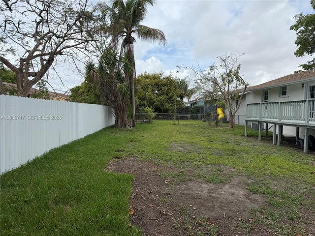 9760 SW 210th St, Cutler Bay, FL 33189