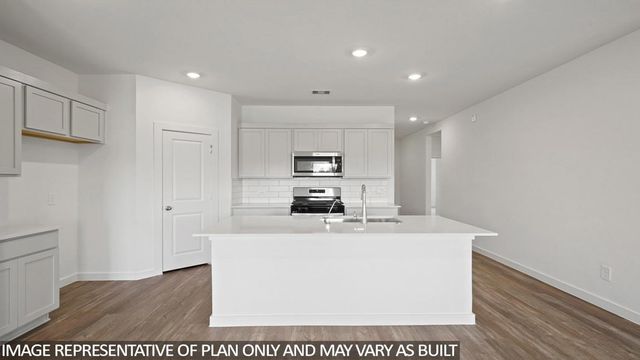 611 Nestor Drive, Crosby, TX 77532