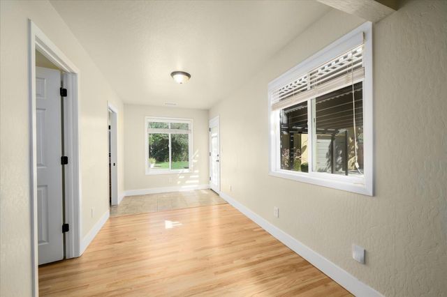 8725 Jonnie Way, Fair Oaks, CA 95628
