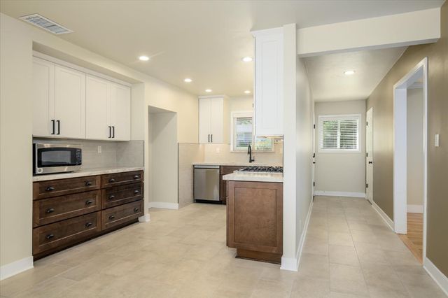8725 Jonnie Way, Fair Oaks, CA 95628