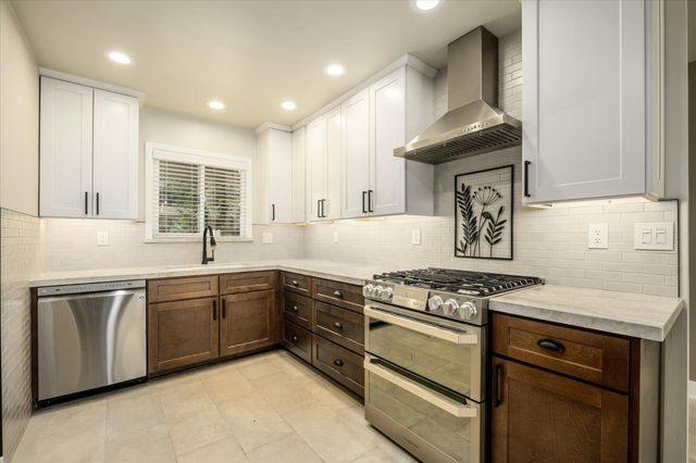 8725 Jonnie Way, Fair Oaks, CA 95628