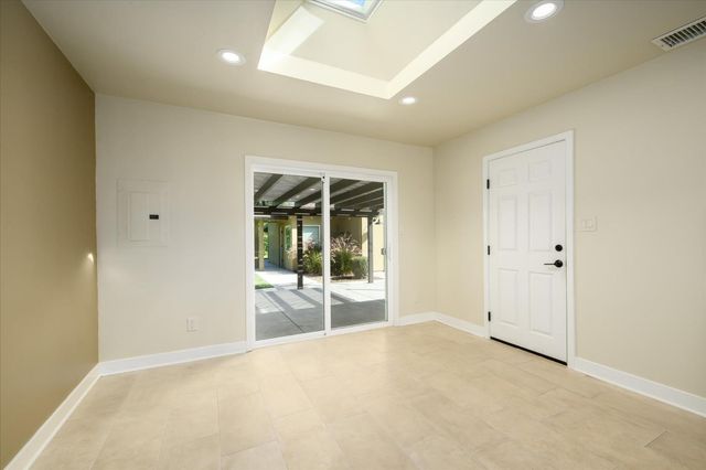 8725 Jonnie Way, Fair Oaks, CA 95628