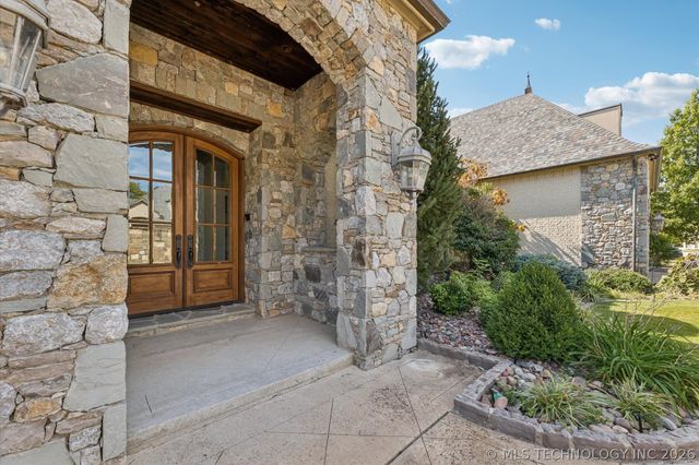 603 Fairway Drive, Broken Arrow, OK 74011