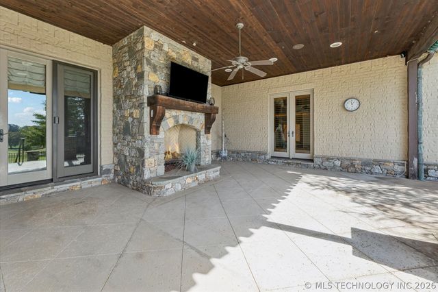 603 Fairway Drive, Broken Arrow, OK 74011