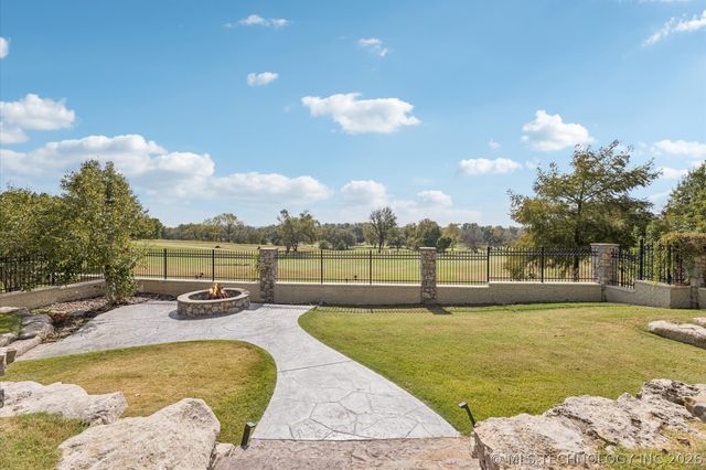 603 Fairway Drive, Broken Arrow, OK 74011