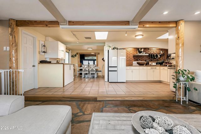 3235 E Maybe Manana Way, Rimrock, AZ 86335