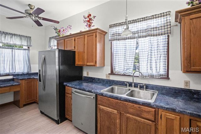 323 W Church Street, Mascoutah, IL 62258
