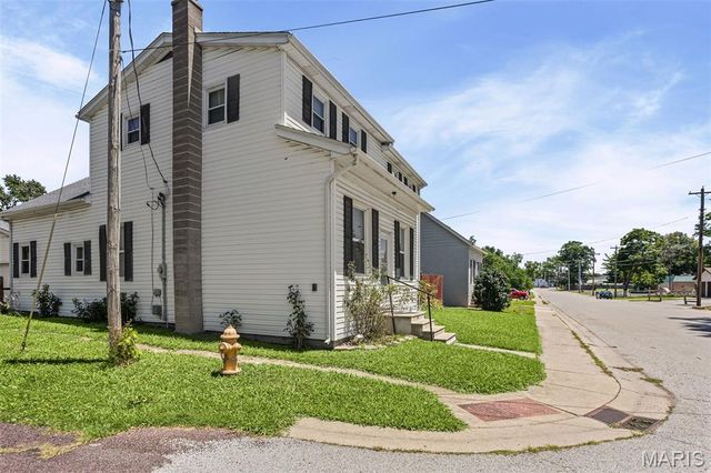 323 W Church Street, Mascoutah, IL 62258