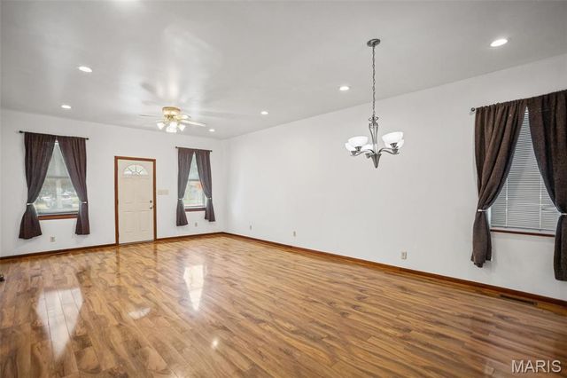 323 W Church Street, Mascoutah, IL 62258