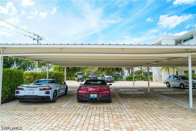 414 Broad AVE S H414, Naples, FL 34102