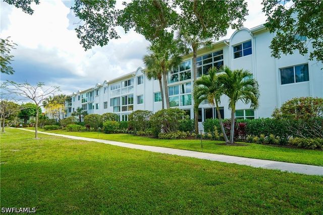 414 Broad AVE S H414, Naples, FL 34102