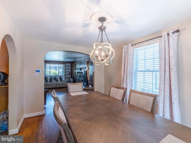 160 W ESSEX AVE, Lansdowne, PA 19050