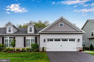 5545 MENDENHALL DR, Mechanicsburg, PA 17050