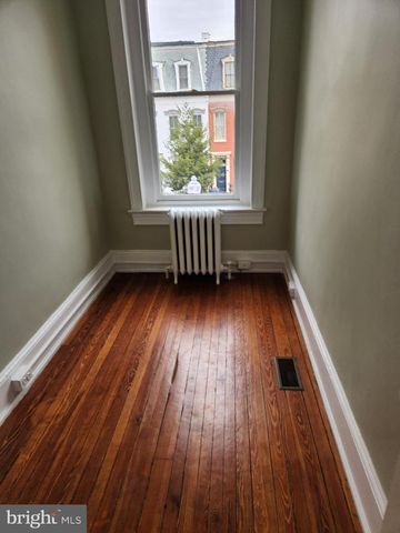 323 2ND ST SE, Washington, DC 20003