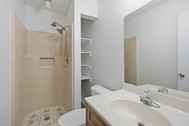 714 Albany Dr, Hermitage, TN 37076