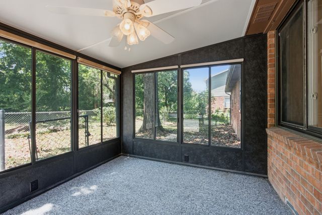714 Albany Dr, Hermitage, TN 37076
