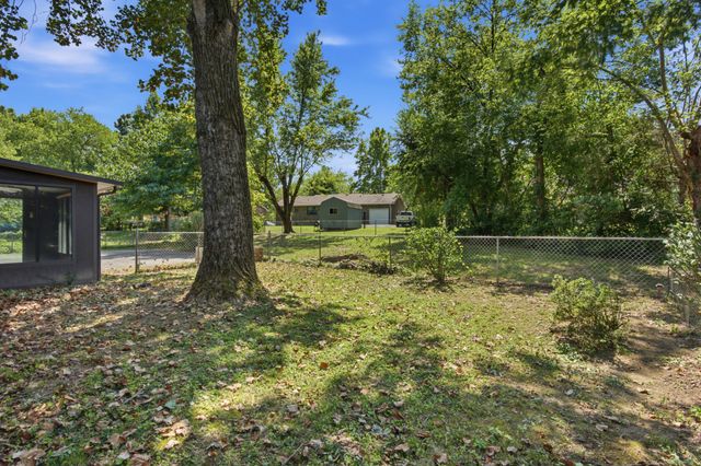 714 Albany Dr, Hermitage, TN 37076