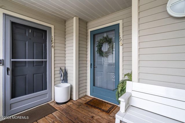 156 Pinetree Court, Howell, NJ 07731