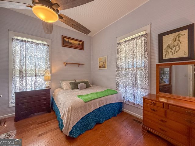 162 College Street SW, Parrott, GA 39877