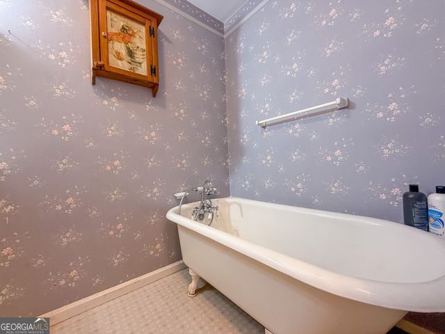 162 College Street SW, Parrott, GA 39877