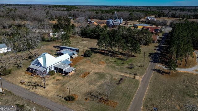 162 College Street SW, Parrott, GA 39877