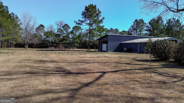 162 College Street SW, Parrott, GA 39877