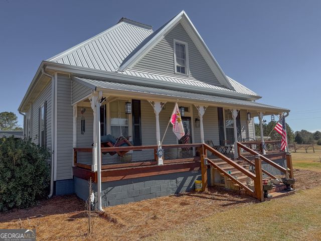 162 College Street SW, Parrott, GA 39877