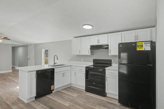 512 W Bach Drive, Defuniak Springs, FL 32433