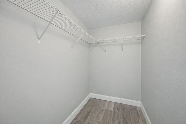 512 W Bach Drive, Defuniak Springs, FL 32433