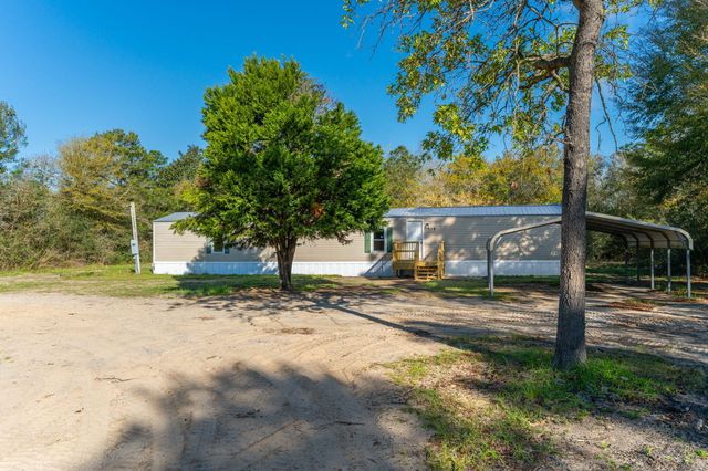 512 W Bach Drive, Defuniak Springs, FL 32433