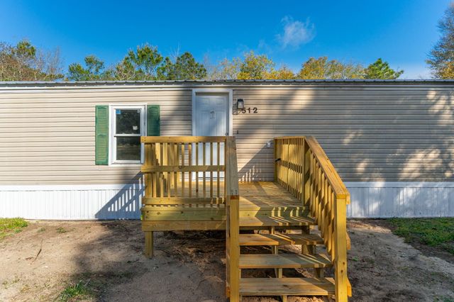 512 W Bach Drive, Defuniak Springs, FL 32433