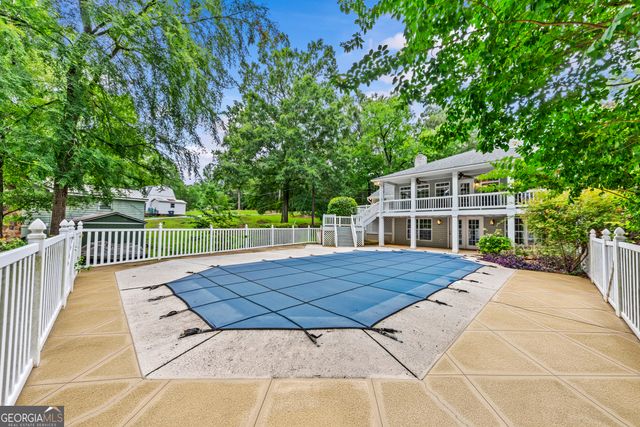 221 Commodore Dr NW, Milledgeville, GA 31061