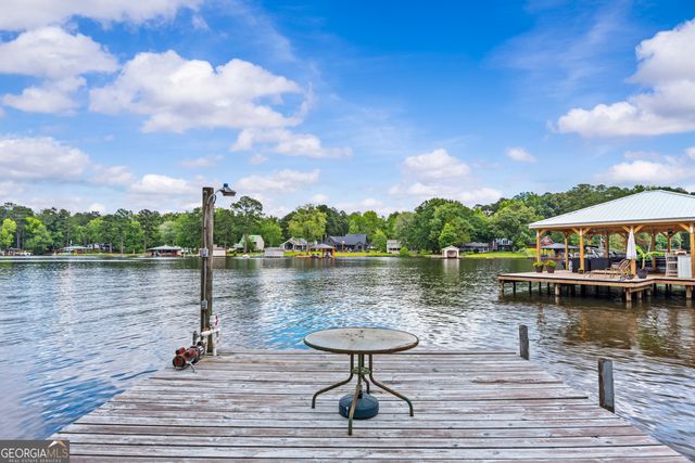 221 Commodore Dr NW, Milledgeville, GA 31061