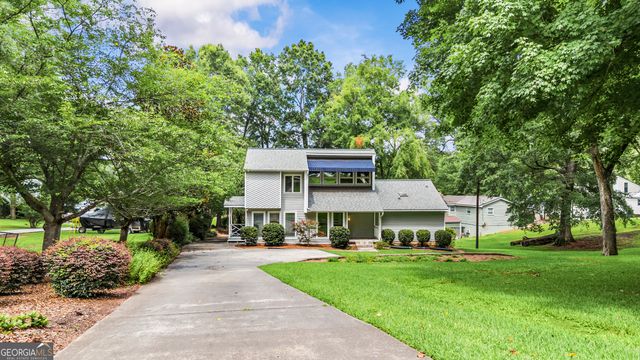 221 Commodore Dr NW, Milledgeville, GA 31061