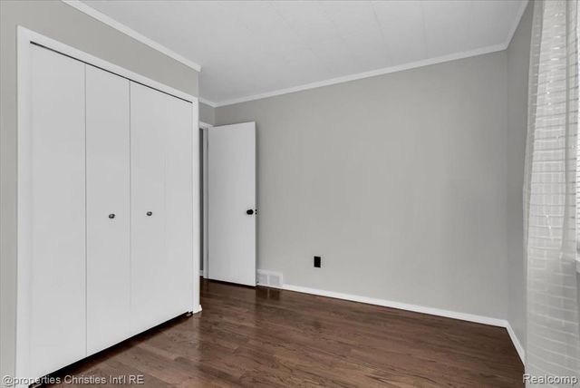 18035 Fairwood Drive, Clinton Township, MI 48035