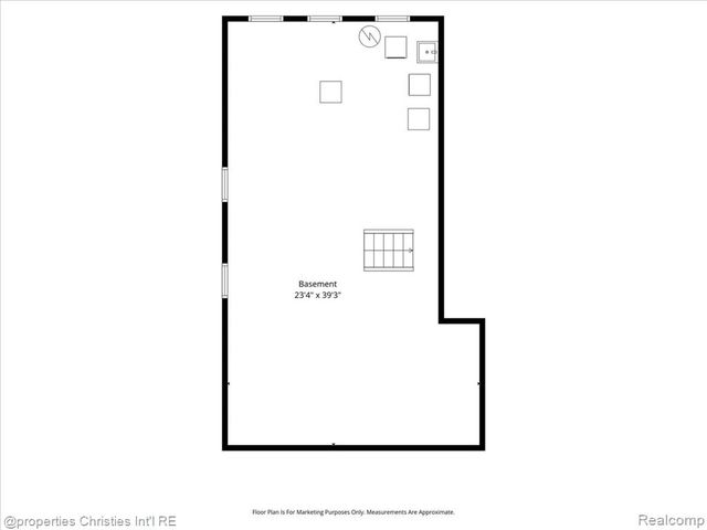 18035 Fairwood Drive, Clinton Township, MI 48035