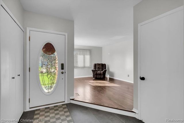 18035 Fairwood Drive, Clinton Township, MI 48035