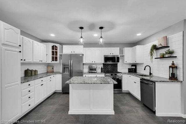 18035 Fairwood Drive, Clinton Township, MI 48035