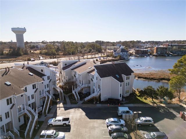 100 Pinewood Rd Apt 212, Virginia Beach, VA 23451