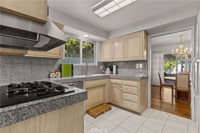 5522 Murietta Avenue, Sherman Oaks, CA 91401