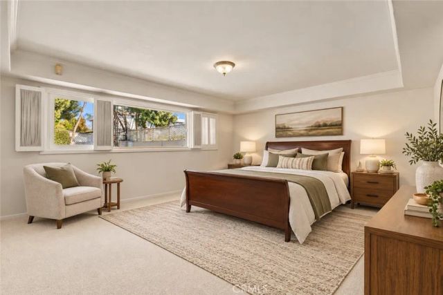 5522 Murietta Avenue, Sherman Oaks, CA 91401